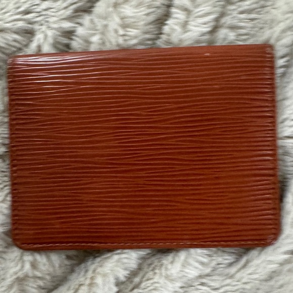 Louis Vuitton Brown Epi Leather Card Holder Wallet - Picture 2 of 3